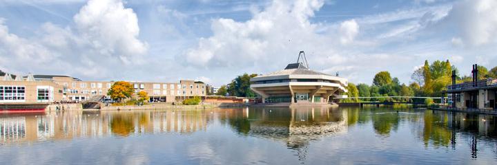 The University's Central hall is a tiered auditorium that can cater for up to 1190 delegates or attendees. 
